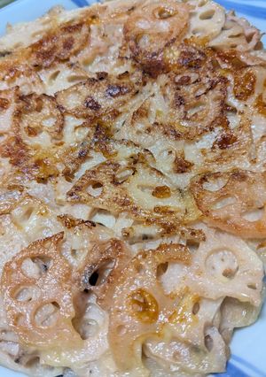 ガレット♪シャキシャキ蓮根と豚肉で-レシピのメイン写真