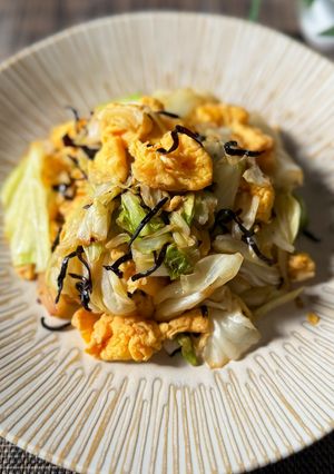 キャベツと卵の塩昆布炒め-レシピのメイン写真