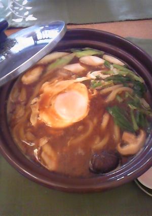 冷凍うどんで簡単ランチ♪味噌煮込みうどん-レシピのメイン写真
