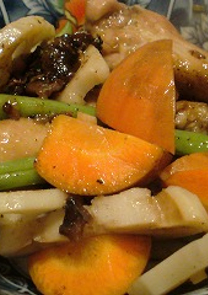 簡単おせち☆手羽元と根菜等の煮物-レシピのメイン写真