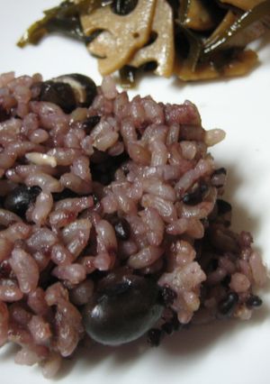 黒豆と黒米の玄米ご飯【マクロビ】-レシピのメイン写真