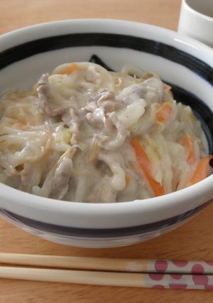 節約!もやしで中華風クリームうどん!-レシピのメイン写真