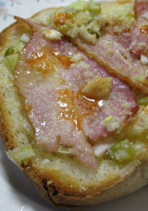 ネギ塩とベーコンのトースト-レシピのメイン写真