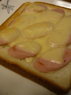 ソーセージとチーズのトースト-レシピのメイン写真