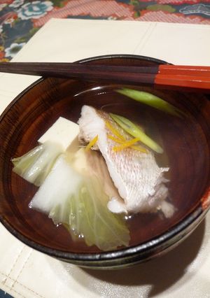 鯛のお吸い物・・御馳走疲れの胃にホっと。-レシピのメイン写真