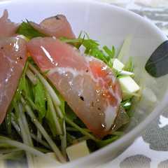 รูปของ 水菜と生ハムの簡単サラダ☆