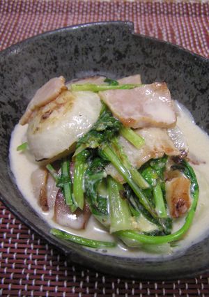 5分で 小かぶとベーコンのホットミルク煮-レシピのメイン写真