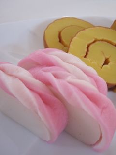 かまぼこの飾り切り(手綱)-レシピのメイン写真