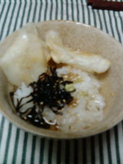 揚げもちと塩昆布のお茶漬け-レシピのメイン写真