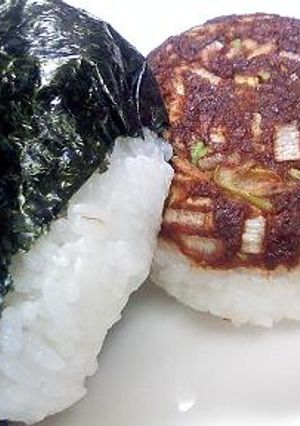シンプル　ねぎ味噌おにぎりと焼きおにぎり-レシピのメイン写真