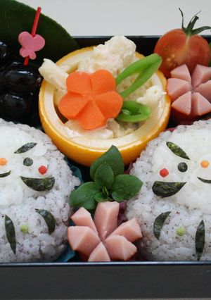 【キャラ弁】ダルマさんおにぎり♪-レシピのメイン写真