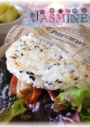 カリッと香ばしい☆きんぴらライスバーガー-レシピのメイン写真