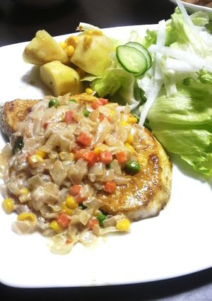 めかじきのカレーソテークリーム野菜ソース-レシピのメイン写真