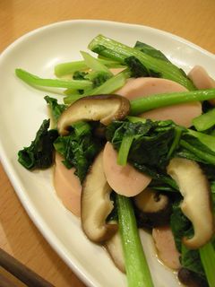 お魚ソーセージと小松菜のCa炒め-レシピのメイン写真
