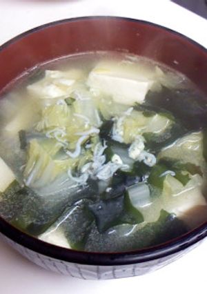 具沢山☆白菜豆腐入りワカメスープ-レシピのメイン写真