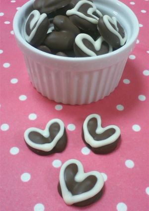 ハートのアーモンドチョコレート♪-レシピのメイン写真