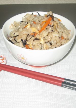 鉄分たっぷり簡単ひじきご飯-レシピのメイン写真