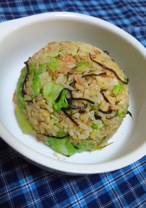 キャベツと桜エビの塩昆布チャーハン-レシピのメイン写真