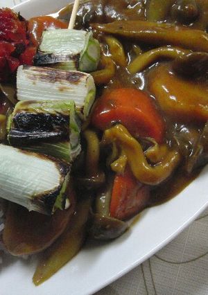 ♡お肉なし！　根菜カレー焼きネギ乗せ♡　-レシピのメイン写真