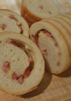 ふんわり♪Wチーズラウンドパン-レシピのメイン写真