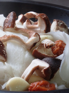 大根と椎茸の梅にんにくタジン風-レシピのメイン写真