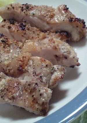 皮がカリカリ！鶏肉の【ガーリック焼き】-レシピのメイン写真