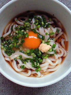 ✿昼食に・・・簡単釜玉うどん✿-レシピのメイン写真
