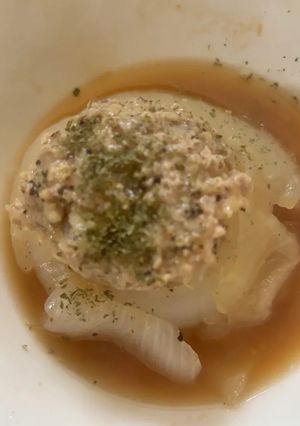 ひき肉と新玉ねぎの丸ごとコンソメスープ煮-レシピのメイン写真