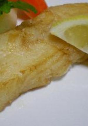 カレイ(又は鮭)のムニエル-レシピのメイン写真