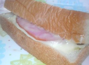 スピードメニュー！レンジでチーズパン♪-レシピのメイン写真