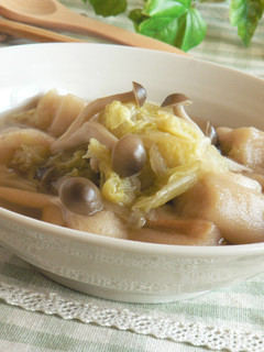つゆまでいただく…白菜と麩の優しい煮物-レシピのメイン写真