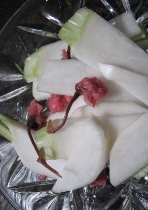 桜の塩漬けで☆蕪のお漬物-レシピのメイン写真