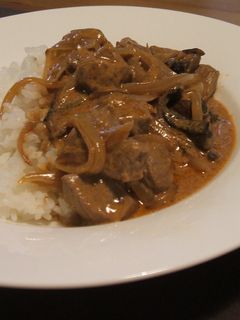 ビーフストロガノフ :)-レシピのメイン写真
