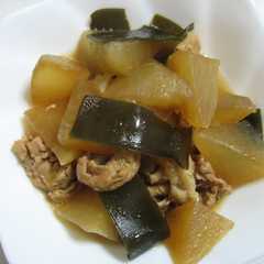 รูปของ 大根と昆布の煮物