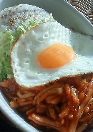 簡単ランチに♪ハムと大根の照り玉丼-レシピのメイン写真