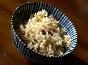 玄米ご飯_小豆とはと麦入り（炊飯器）-レシピのメイン写真