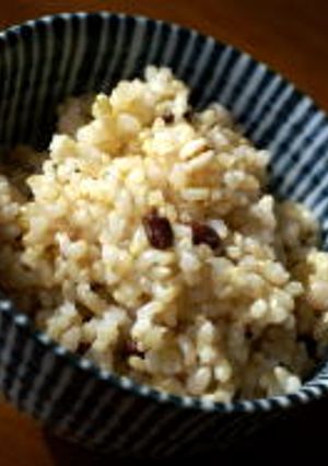 玄米ご飯_小豆とはと麦入り（炊飯器）-レシピのメイン写真