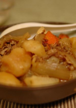ルクルーゼで作る中華風肉じゃが-レシピのメイン写真