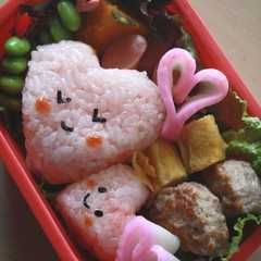 รูปของ キャラ弁 ✿ ハートがいっぱいのお弁当