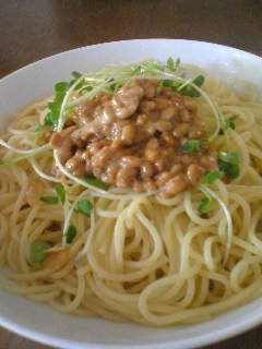 簡単激うま☆にんにく香る納豆スパ-レシピのメイン写真