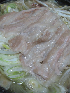 「棒ラーメン」で 簡単!「とんこつ鍋」-レシピのメイン写真