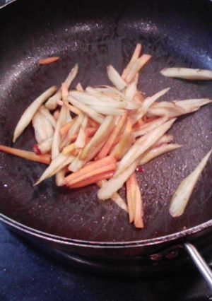 超手抜き？！めんつゆできんぴらごぼう-レシピのメイン写真