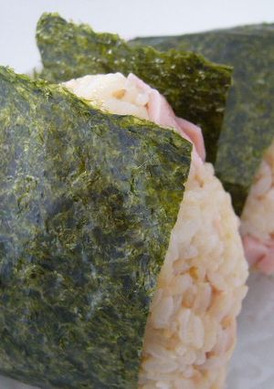 ハムチーズおかか☆おにぎり-レシピのメイン写真