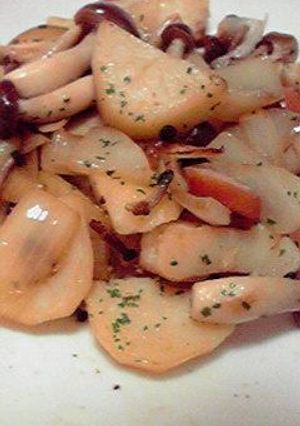酒の肴にも☆ポテトシメジ炒め-レシピのメイン写真