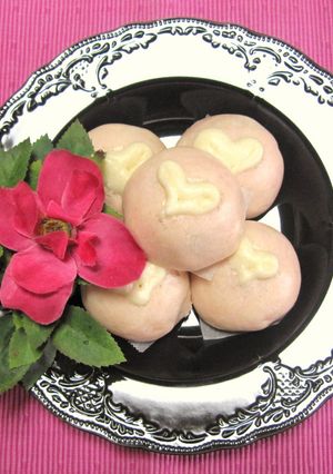 バレンタイン❤簡単！ハートの紅白饅頭❤-レシピのメイン写真