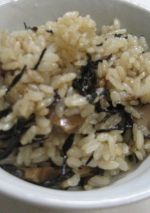 おでんの煮汁でひじきご飯-レシピのメイン写真