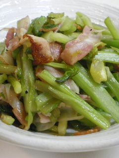 セロリとベーコン炒め-レシピのメイン写真