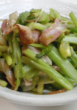 セロリとベーコン炒め-レシピのメイン写真