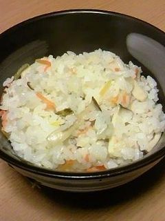 松茸のお吸い物DE炊き込みご飯-レシピのメイン写真
