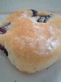 またまたフレッシュ!ブルーベリーで簡単ふわふわプチパン-レシピのメイン写真